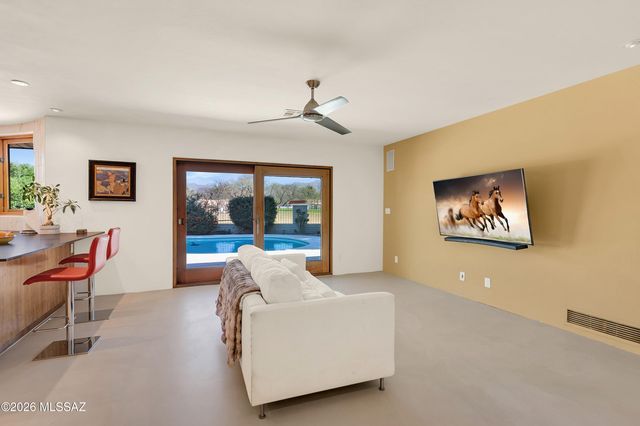 11915 E Barbary Coast Road, Tucson, AZ 85749