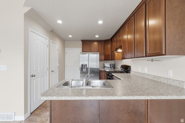 3808 N PRAIRIE GRASS DR, Lehi, UT 84043