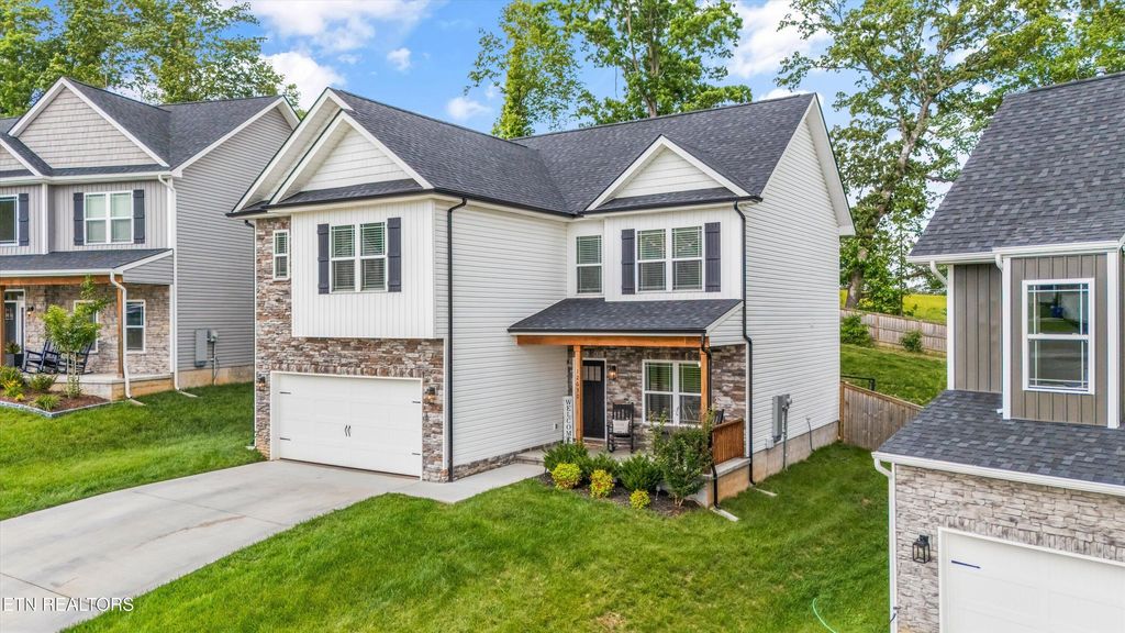 12630 Myrtle Ridge Lane, Knoxville, TN 37932