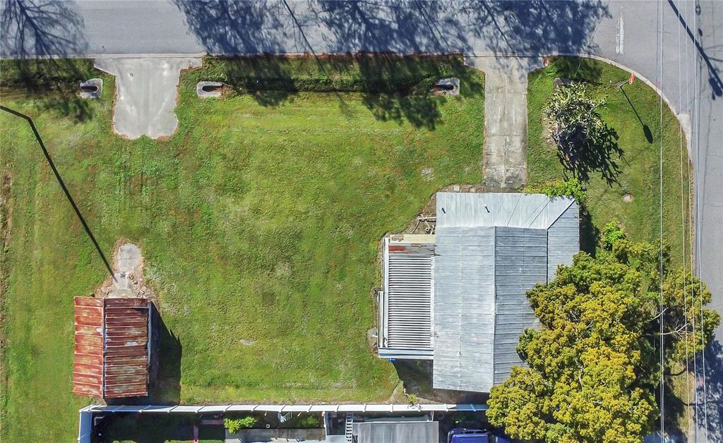 Image 15 of property listing at 9433 2ND AVENUE, Orlando, FL 32824