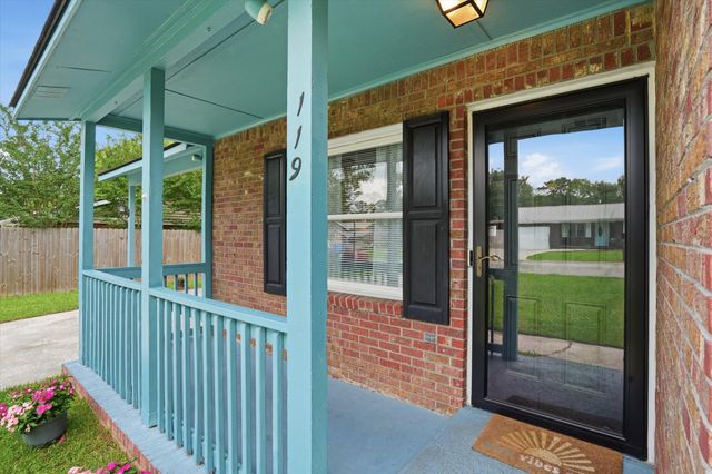 119 Clover Avenue, Summerville, SC 29485
