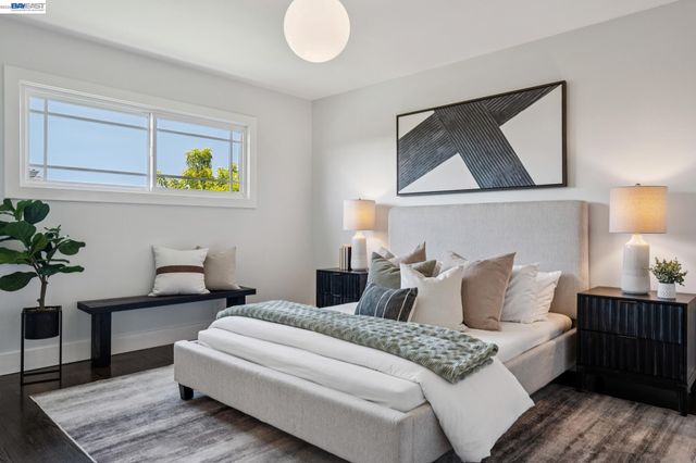 2917 Waterton, Alameda, CA 94501