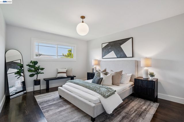 2917 Waterton, Alameda, CA 94501