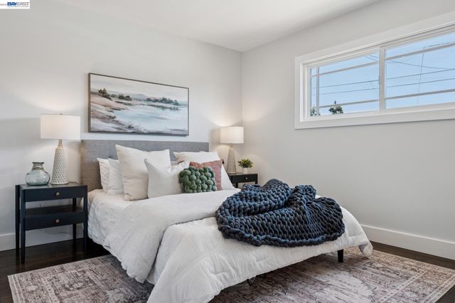 2917 Waterton, Alameda, CA 94501