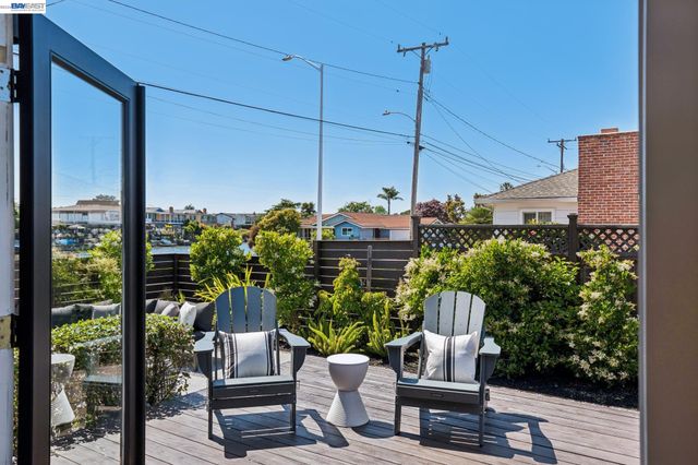 2917 Waterton, Alameda, CA 94501