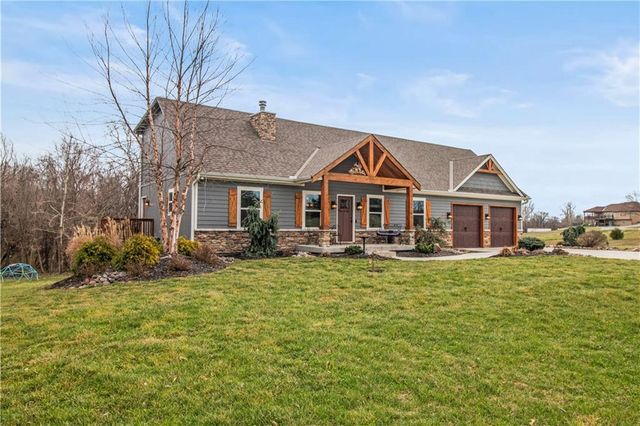 2107 S Outer Belt Road, Oak Grove, MO 64075