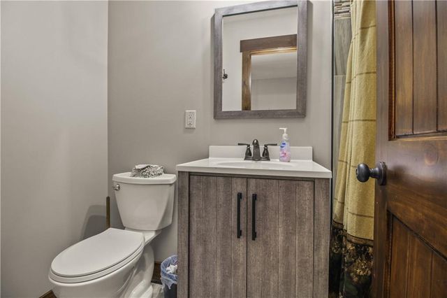 2107 S Outer Belt Road, Oak Grove, MO 64075