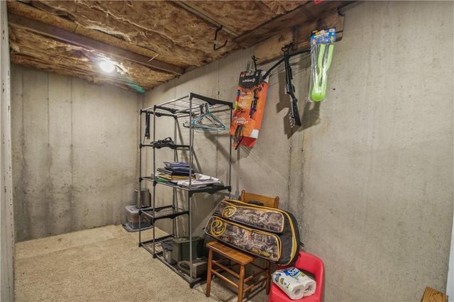 2107 S Outer Belt Road, Oak Grove, MO 64075