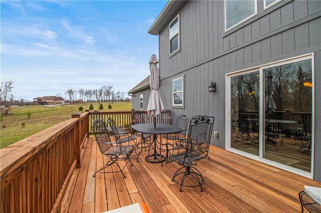 2107 S Outer Belt Road, Oak Grove, MO 64075