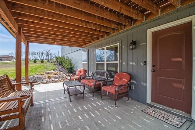 2107 S Outer Belt Road, Oak Grove, MO 64075