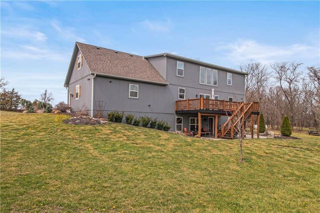 2107 S Outer Belt Road, Oak Grove, MO 64075