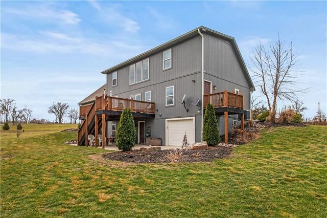 2107 S Outer Belt Road, Oak Grove, MO 64075