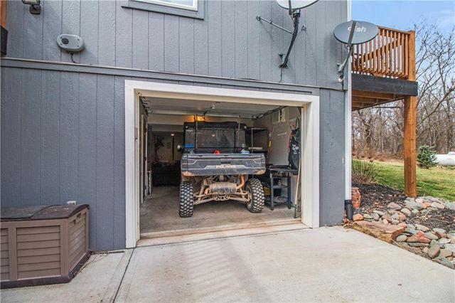 2107 S Outer Belt Road, Oak Grove, MO 64075