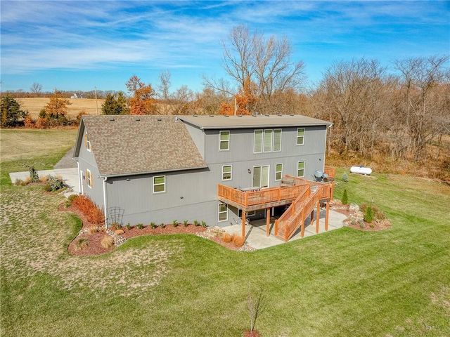 2107 S Outer Belt Road, Oak Grove, MO 64075