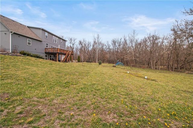 2107 S Outer Belt Road, Oak Grove, MO 64075