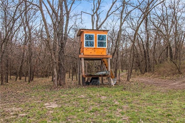 2107 S Outer Belt Road, Oak Grove, MO 64075