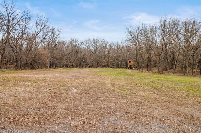 2107 S Outer Belt Road, Oak Grove, MO 64075