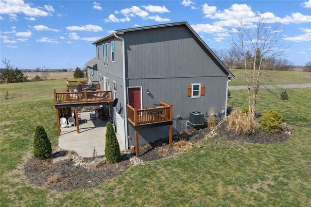 2107 S Outer Belt Road, Oak Grove, MO 64075