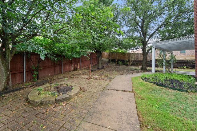 6320 Lake Bluff Drive, Dallas, TX 75249