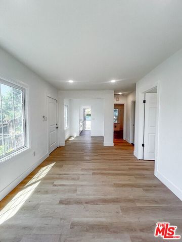 6419 Bonsallo Avenue, Los Angeles, CA 90044