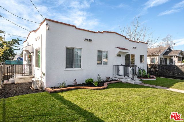 6419 Bonsallo Avenue, Los Angeles, CA 90044