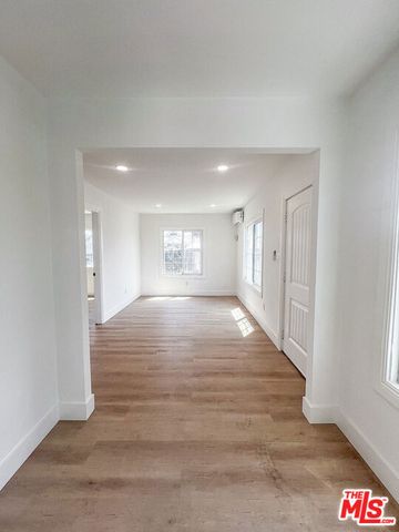 6419 Bonsallo Avenue, Los Angeles, CA 90044