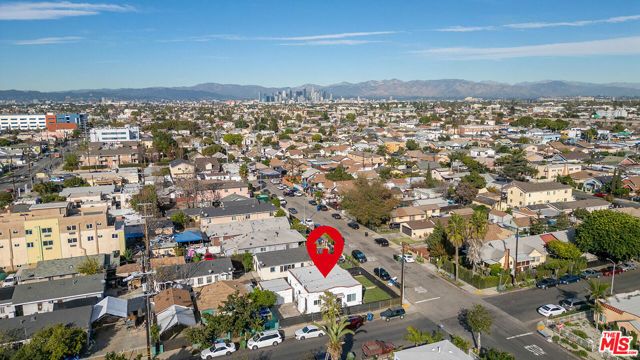 6419 Bonsallo Avenue, Los Angeles, CA 90044