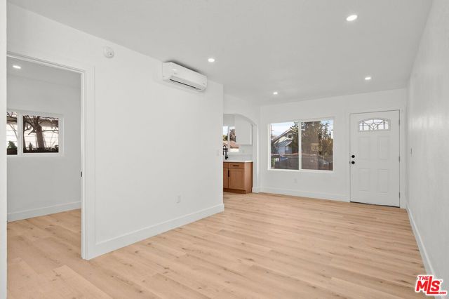 6419 Bonsallo Avenue, Los Angeles, CA 90044