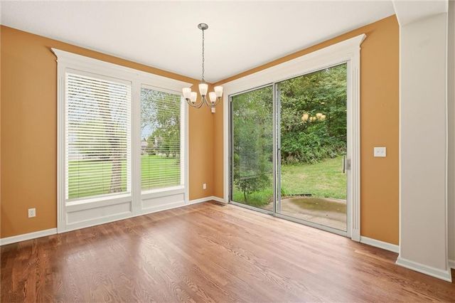 5601 NE Misty Meadow Place, Lee's Summit, MO 64064