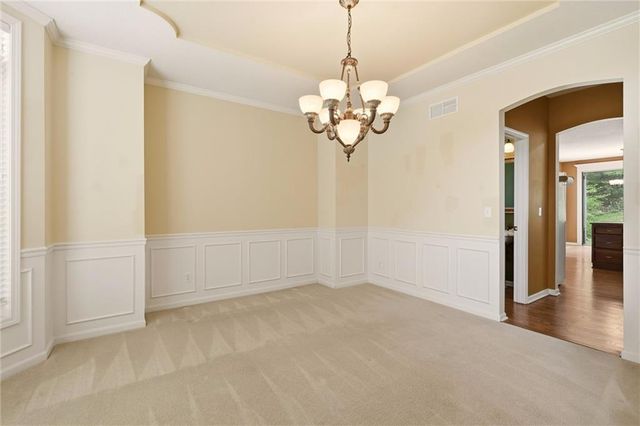 5601 NE Misty Meadow Place, Lee's Summit, MO 64064