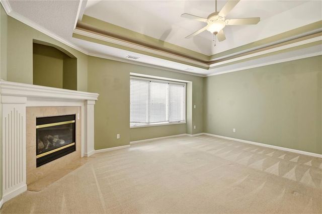 5601 NE Misty Meadow Place, Lee's Summit, MO 64064