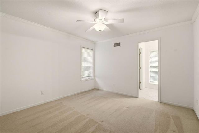 5601 NE Misty Meadow Place, Lee's Summit, MO 64064