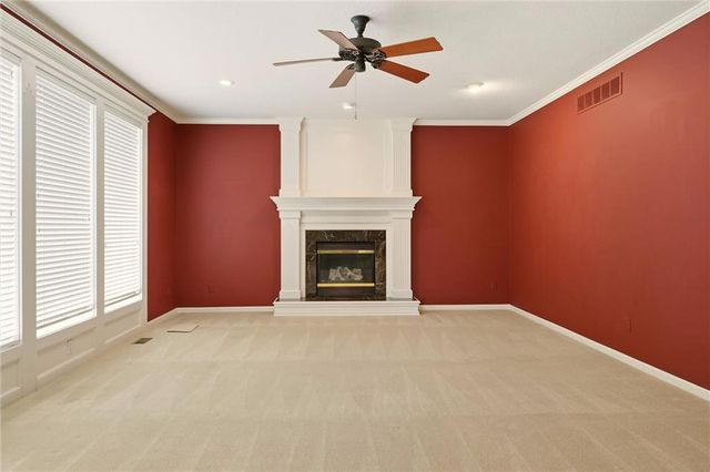 5601 NE Misty Meadow Place, Lee's Summit, MO 64064