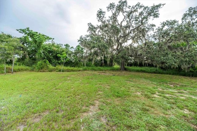 33 BLACKJACK AVENUE, Frostproof, FL 33843