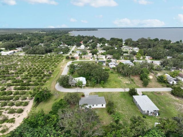 33 BLACKJACK AVENUE, Frostproof, FL 33843
