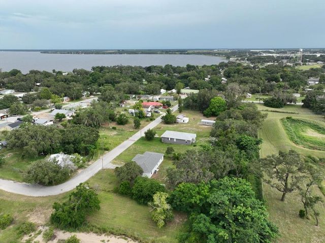33 BLACKJACK AVENUE, Frostproof, FL 33843