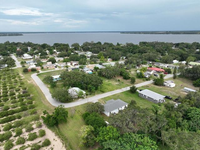 33 BLACKJACK AVENUE, Frostproof, FL 33843