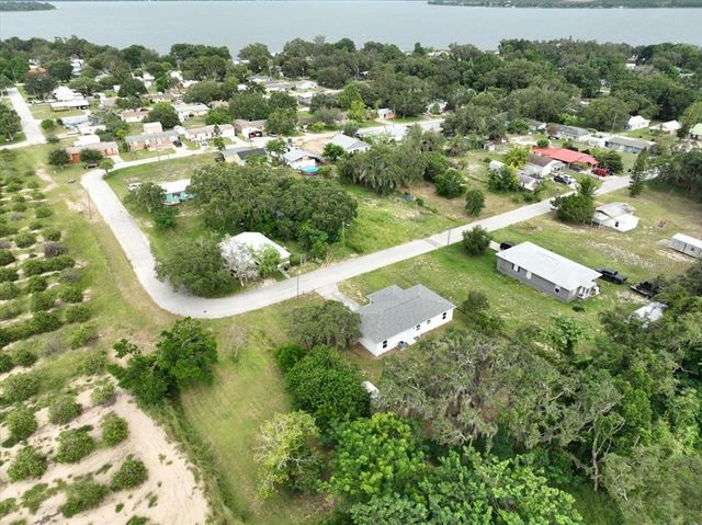 33 BLACKJACK AVENUE, Frostproof, FL 33843
