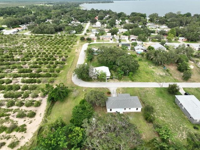 33 BLACKJACK AVENUE, Frostproof, FL 33843