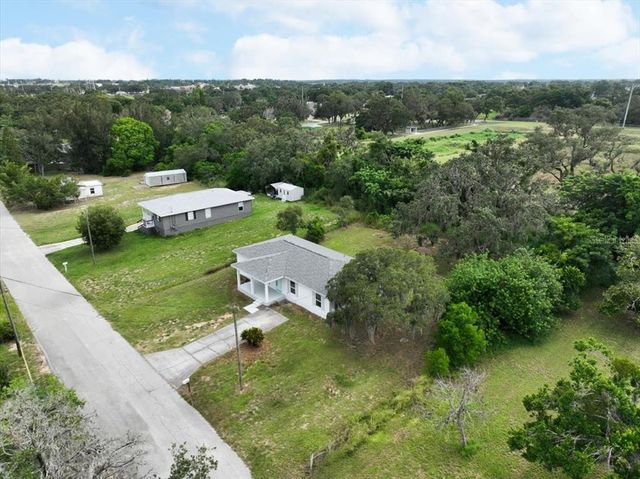 33 BLACKJACK AVENUE, Frostproof, FL 33843