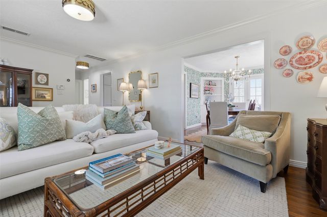 3805 Linden Avenue, Fort Worth, TX 76107