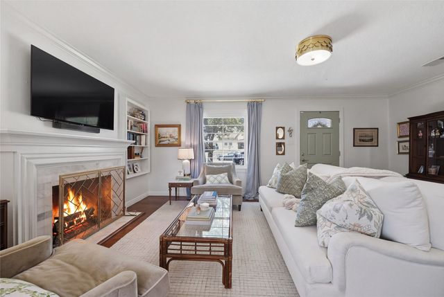 3805 Linden Avenue, Fort Worth, TX 76107