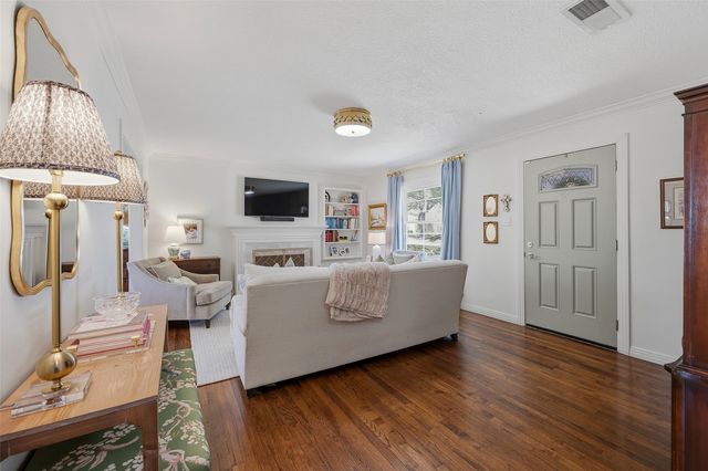 3805 Linden Avenue, Fort Worth, TX 76107