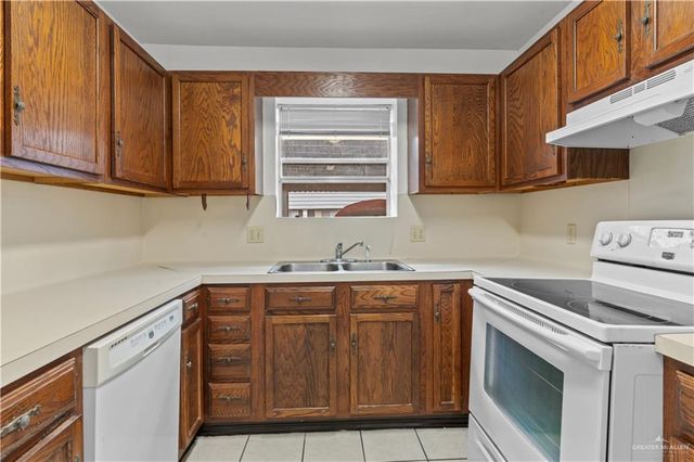 200 E Yuma Avenue 24, Mcallen, TX 78503