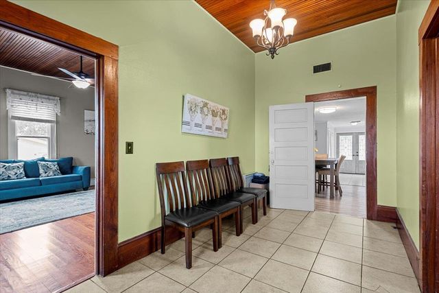 17205 County Line RD, Elgin, TX 78621