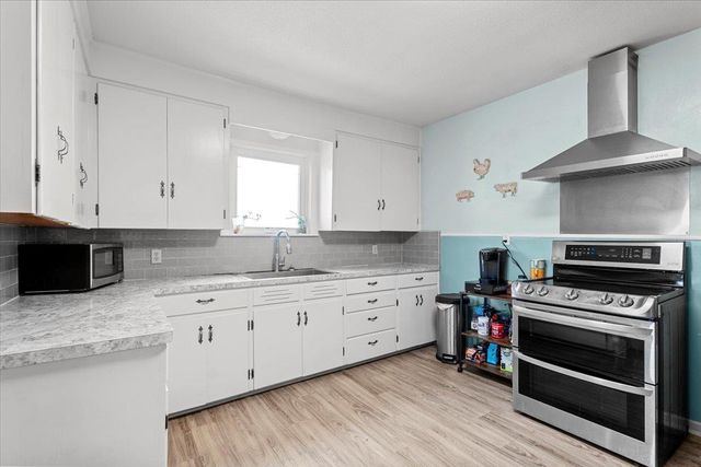 17205 County Line RD, Elgin, TX 78621