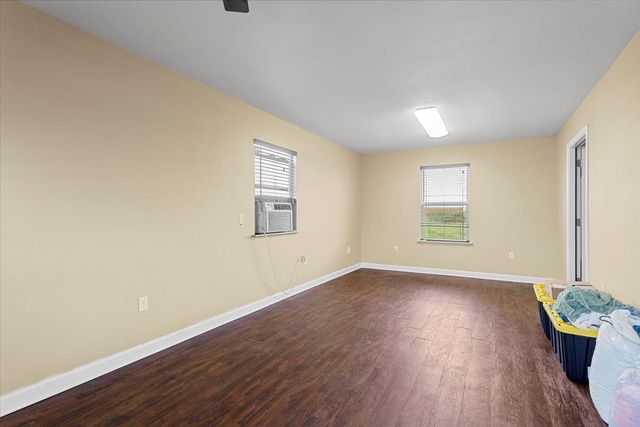 17205 County Line RD, Elgin, TX 78621