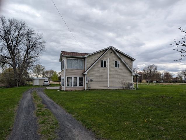 913 N End W Road, North Hero, VT 05474