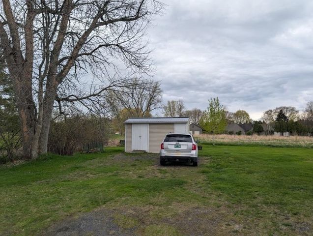 913 N End W Road, North Hero, VT 05474