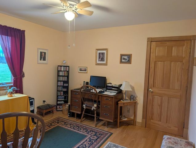913 N End W Road, North Hero, VT 05474